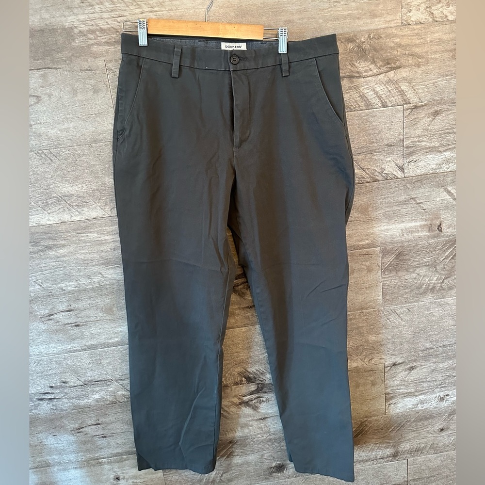 Dockers Smart 360 Khaki Collection 35WX 32L Slate Grey